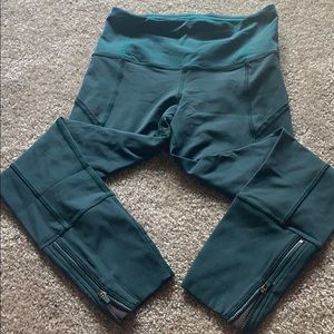 Blue/green lululemon leggings! New w/o tags! sz 4